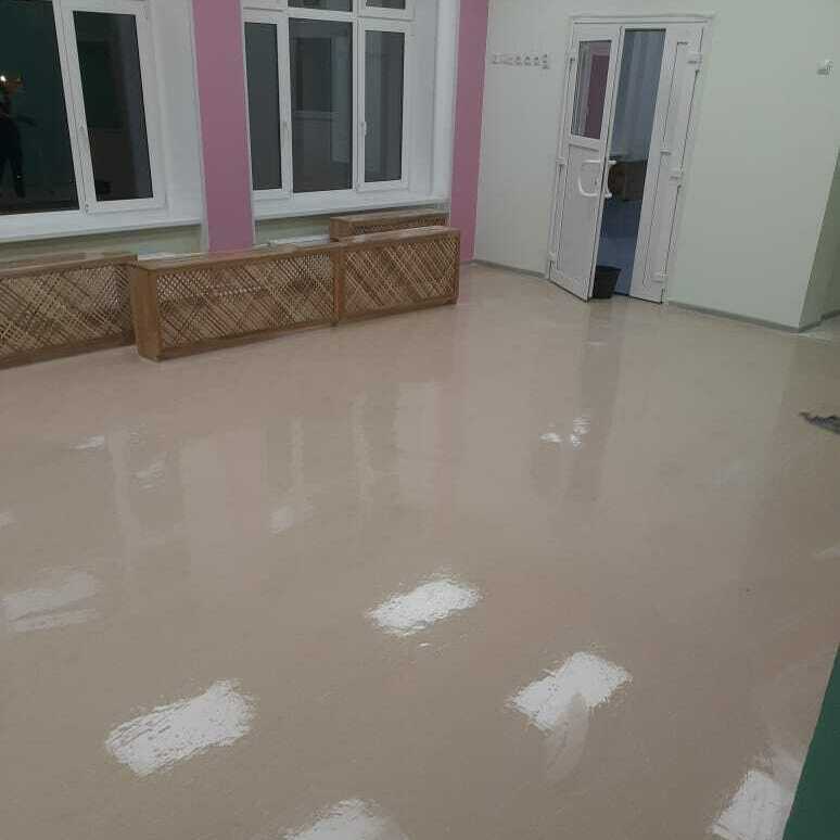 Фото – только что помытые полы Фото – только что помытые полы